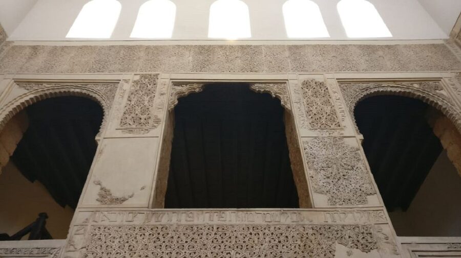 Seville: Alcázar Tour with Tickets Included - How the $42 price works for different visitors