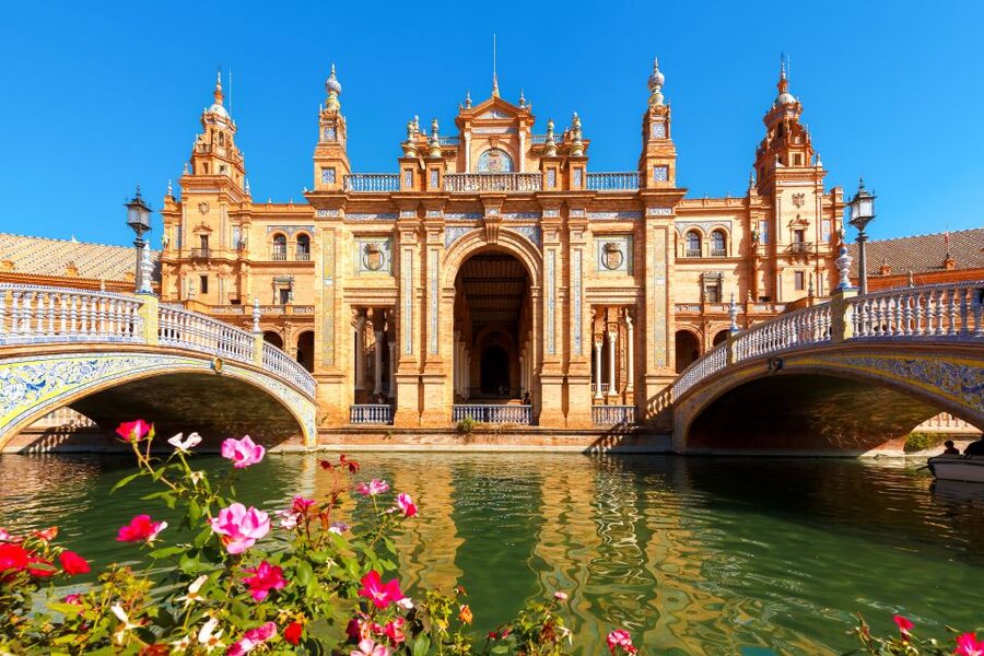 Seville: Authentic and Romantic Horse-Drawn Carriage Ride - When to go, and what to bring
