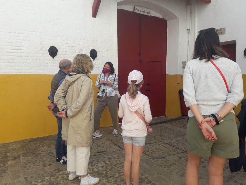 Seville: Bullring Guided Tour with a Skip-the-Line Ticket - How the one-hour format works