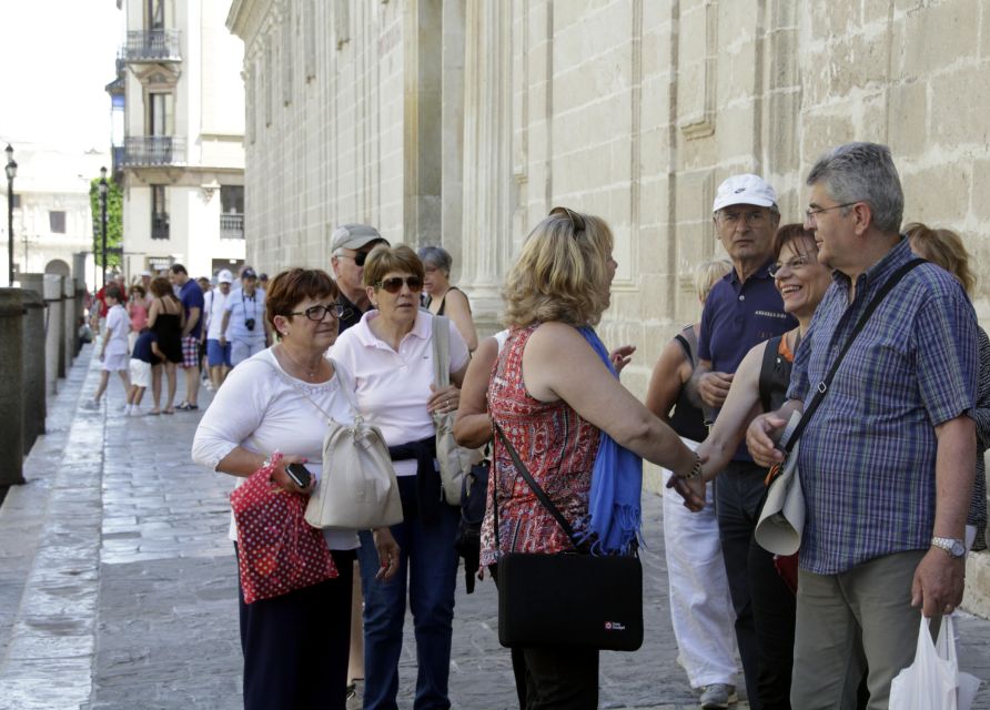 Seville: Cathedral and Giralda Skip-the-line Guided Tour - How the guides shape the experience