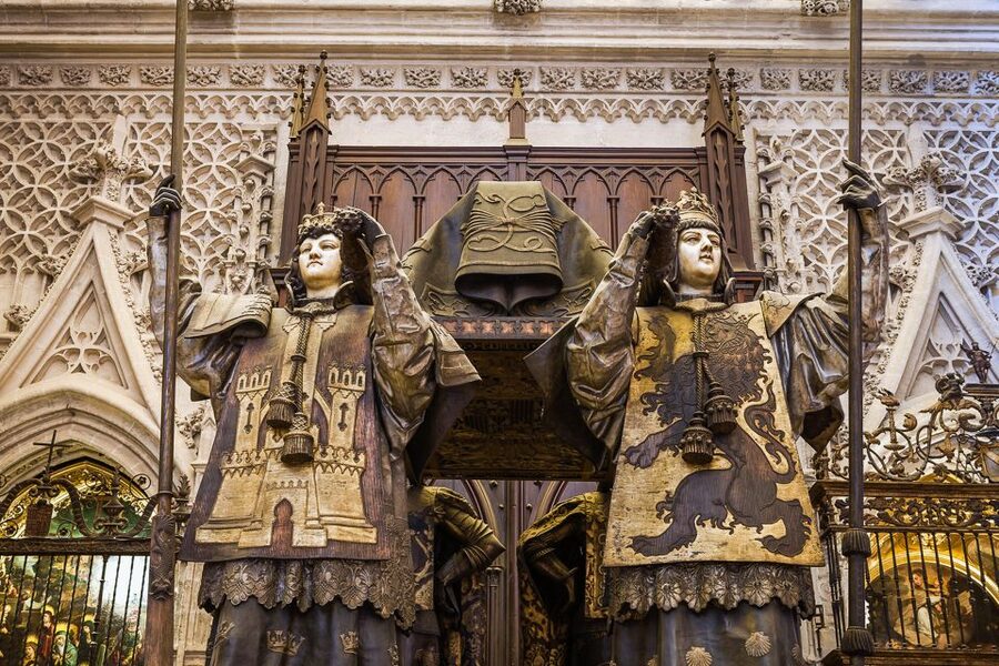 Seville: Cathedral and La Giralda Entry Ticket - Should you book Seville Cathedral and La Giralda?