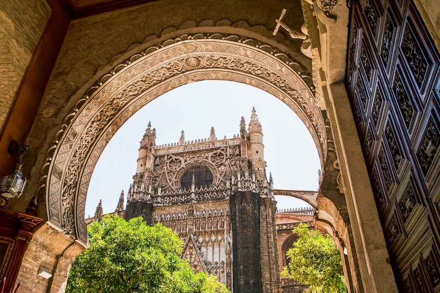 Seville: Cathedral and La Giralda Entry Ticket - Why Seville Cathedral feels different