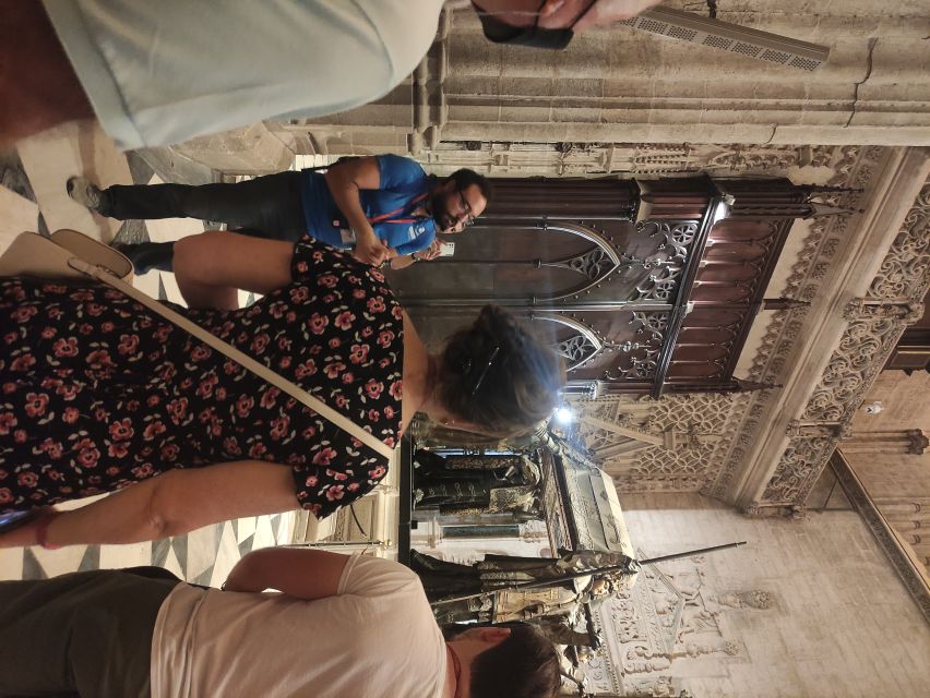 Seville: Cathedral, Giralda, and Alcazar Guided Tour - How much can you cover in 3.5 hours?