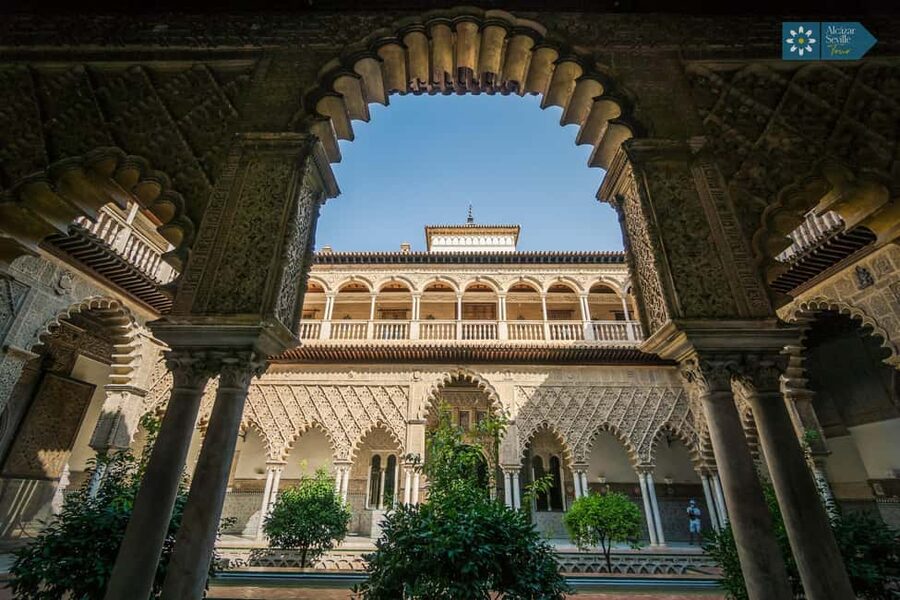 Seville: Cathedral, Giralda, and Royal Alcázar Guided Tour - Why these three monuments belong together
