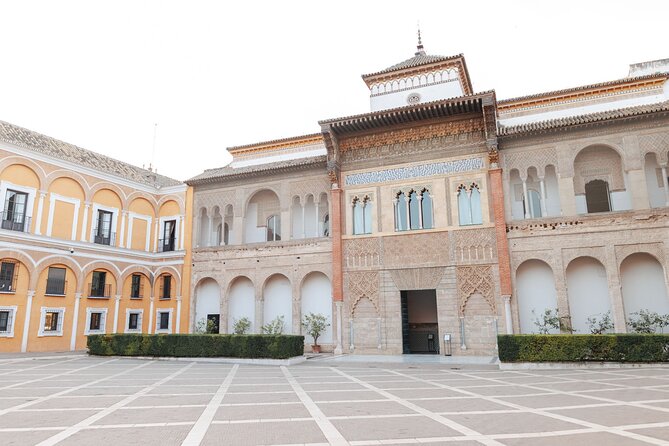 Seville Exclusive Beat the Crowds Guided Alcazar Before Opening - Who should book this early morning tour?