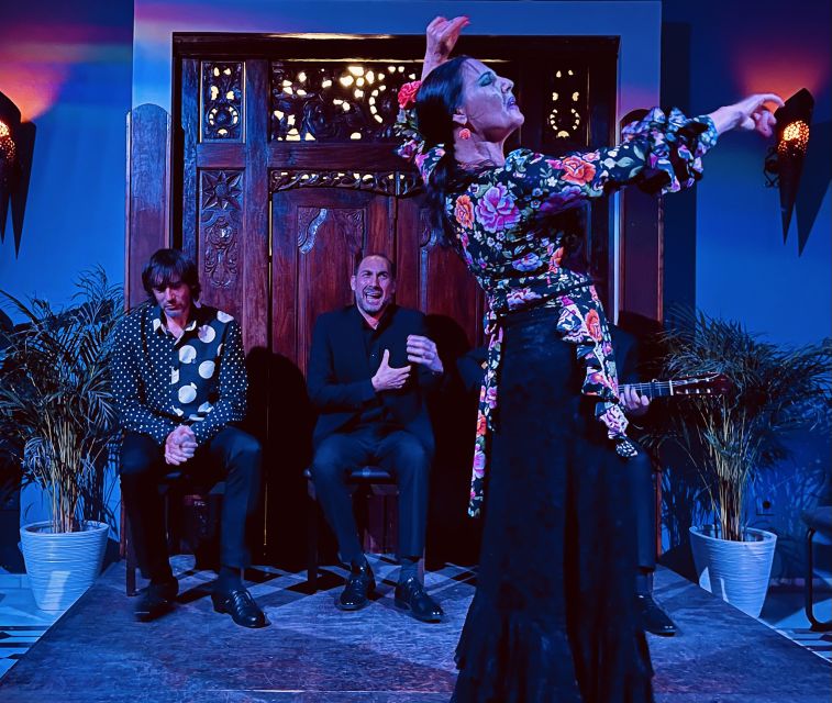 Seville: Flamenco Show at Tablao Almoraima in Triana - Practical timing for your evening