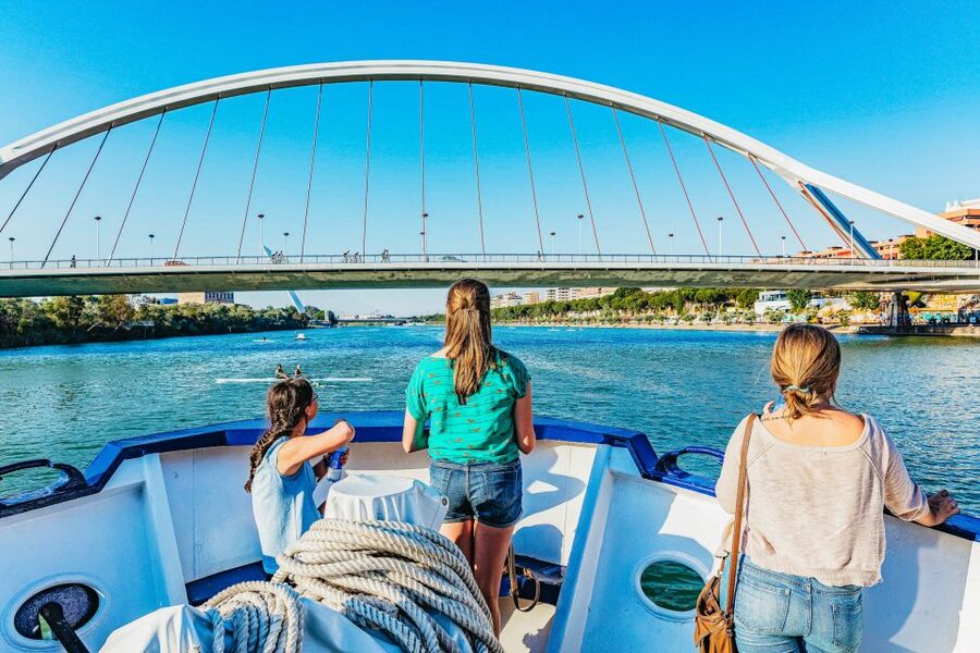 Seville: Guadalquivir River Cruise - When to go for the best light