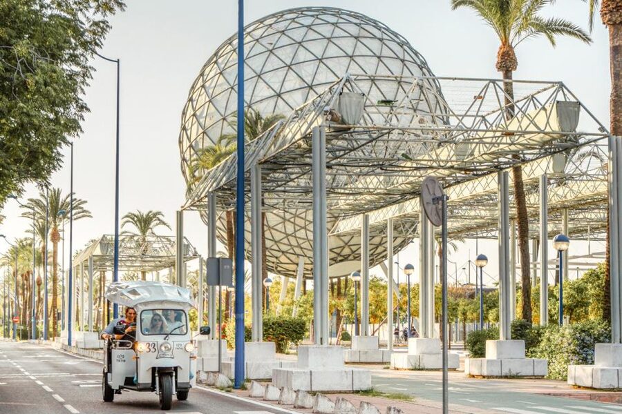 Seville: Private City Tour by Eco Tuk Tuk - María Luisa Park and Plaza de América