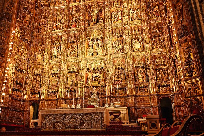 Seville Private Walking Tour with Alcazar & Cathedral Tickets - Royal Alcazar: palaces, courtyards, and living royal rooms