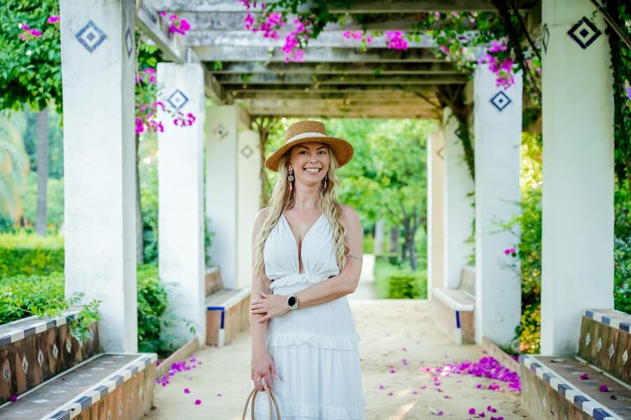 Seville: Professional Photoshoot - The 15-minute María Luisa Park session