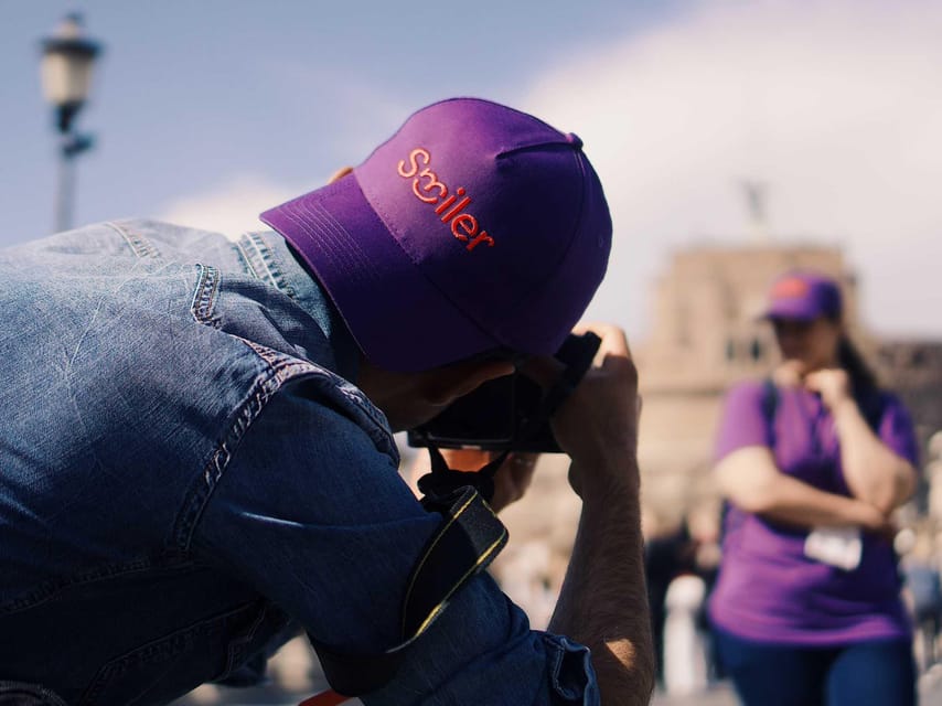 Seville: Professional Photoshoot at Plaza de España - Should you book the Plaza de España photoshoot?