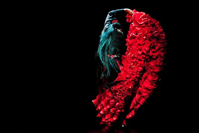 Seville: Puro Flamenco Show - Museo del Baile Flamenco - Practical timing for your evening