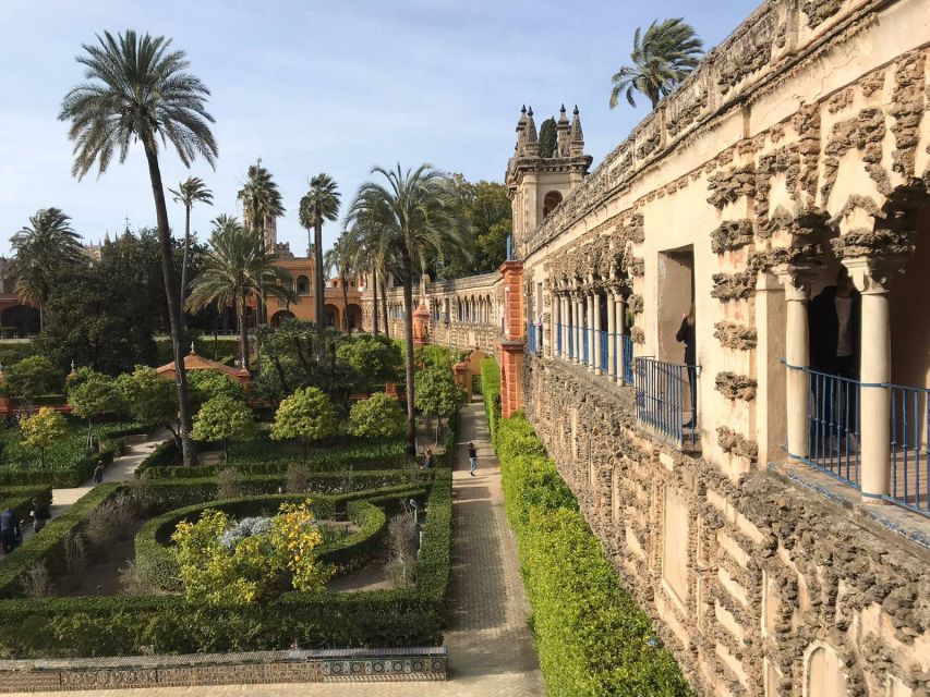 Seville: Small-Group Alcázar Guided Tour & Entry Ticket - The House of Trade and the Admiral’s Room