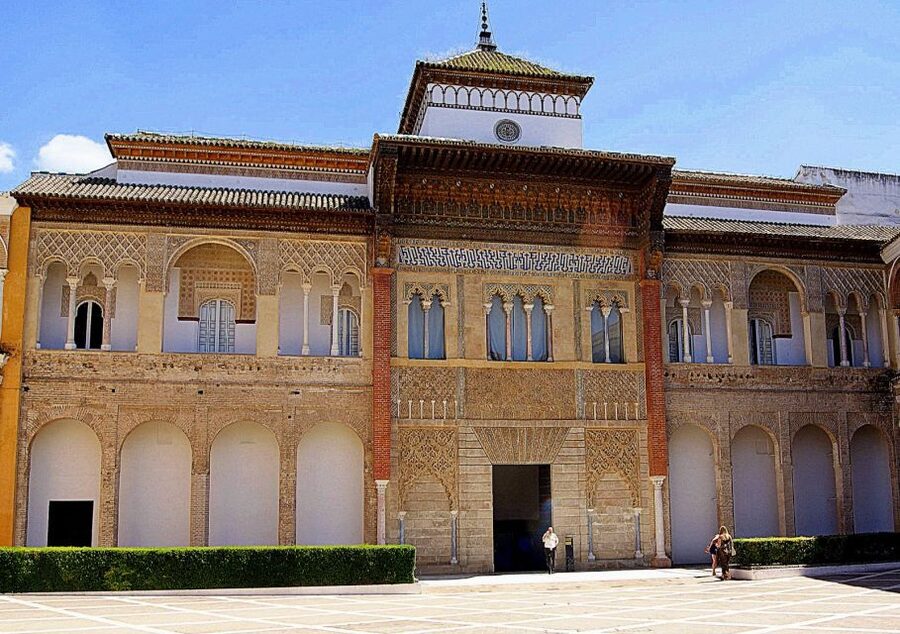 Seville: Small-Group Alcázar Guided Tour & Entry Ticket - The Gothic Palace and Maria Padilla Baths
