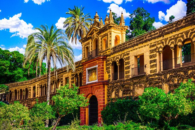 Skip the Line Seville Alcázar, Cathedral & Giralda Guided Tour - Why this Seville combination works