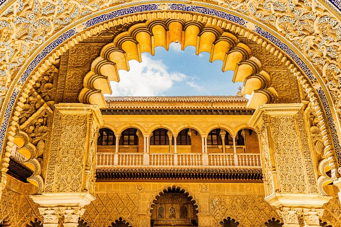 Skip the Line Seville Alcázar, Cathedral & Giralda Guided Tour - Climbing the Giralda’s unusual ramps