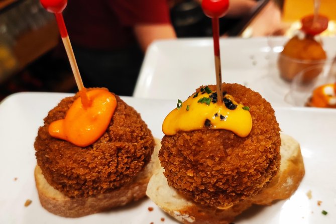 Spanish Wine and Tapas Tour in a Local Neighborhood in Barcelona - Group size, timing, and comfort
