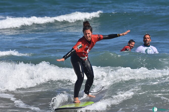 Surf class in Famara 9:15-12:00 or 11:45-14:30 (2h class) - Key points before you book