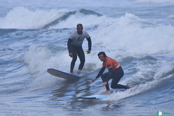 Surf class in Famara 9:15-12:00 or 11:45-14:30 (2h class) - Practical planning for your day in Famara