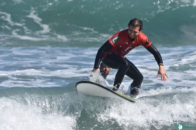 Surf lessons in Famara 9:15-14:30h (4 hours of class) - The 12:00 to 12:30 Break
