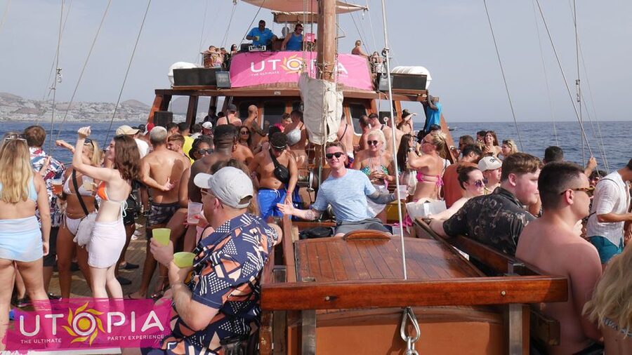 Tenerife: Boat Party with Open Bar and DJs - Who should book this Tenerife boat party?