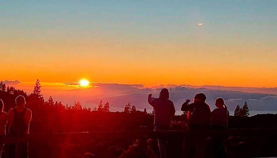 Tenerife: Sunset Night Tour and Stargazing at Teide + Dinner - The astronomy session: lasers, binoculars, and telescopes