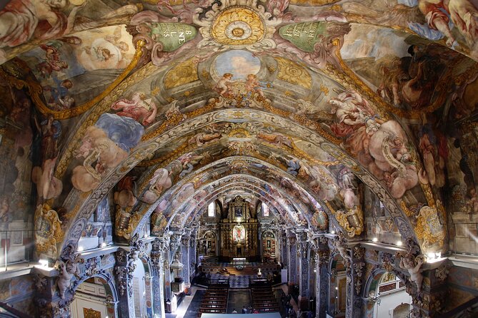 The Light of Saint Nicholas - Finding C/ dels Cavallers, 35
