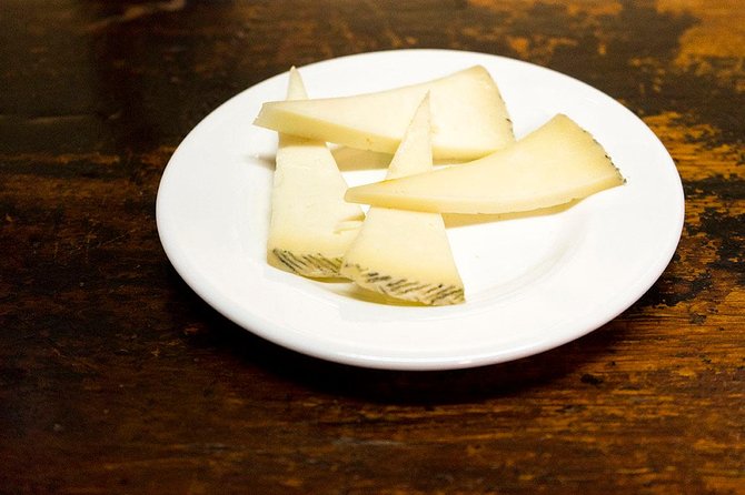 The Seville Tapas Crawl Tour by Food Lover Tour - How much food and drink do you get for $88.28?