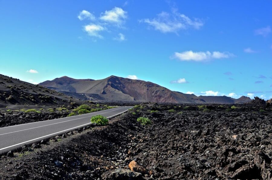 Timanfaya And El Golfo For Cruise Passengers (Mornings) - Entering Timanfaya and the Fire Mountains