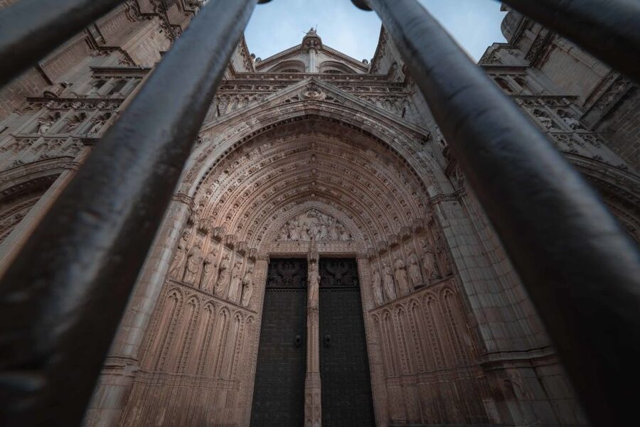 Toledo: Cathedral Tour with a Local Guide - Key points to know before entering