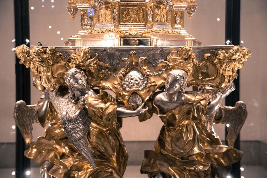 Toledo: Cathedral Tour with a Local Guide - Timing, group size, and practical comfort