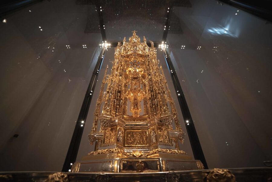 Toledo: Cathedral Tour with a Local Guide - El Transparente and the cathedral’s light show
