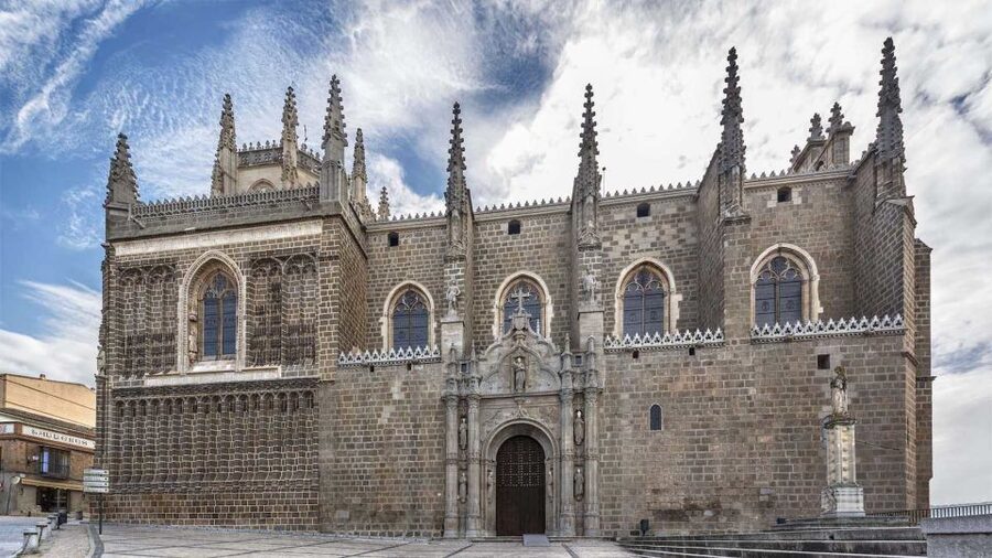 Toledo: Guided Monument Walking Tour with Wristband Pass - Why this three-hour Toledo walk works well
