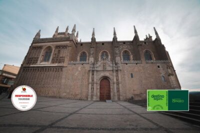 Guided Monument Walking Tour with Wristband Pass