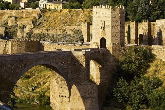 Toledo Half Day Tour with Cathedral, St Tome Church & Synagoge - Santa María la Blanca and Toledo’s Jewish past