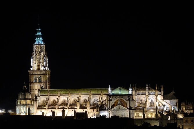 Toledo Private Tour with Local Guide. Pick up in Madrid optional - San Juan de los Reyes and the Catholic Monarchs
