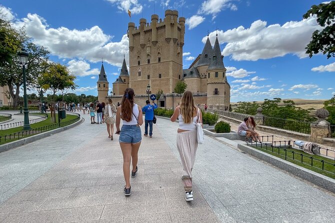Toledo, Segovia and Avila from Madrid with Tickets and Lunch - Key points before you book