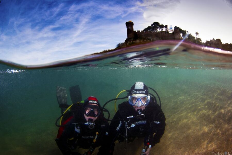 Tossa de Mar: PADI Discovery Scuba Diving in Costa Brava - The 10-minute van ride to Mar Menuda Beach