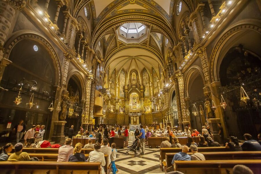 Tot Montserrat: Transport, Museum Tickets, and Lunch - Catalan lunch at Montserrat
