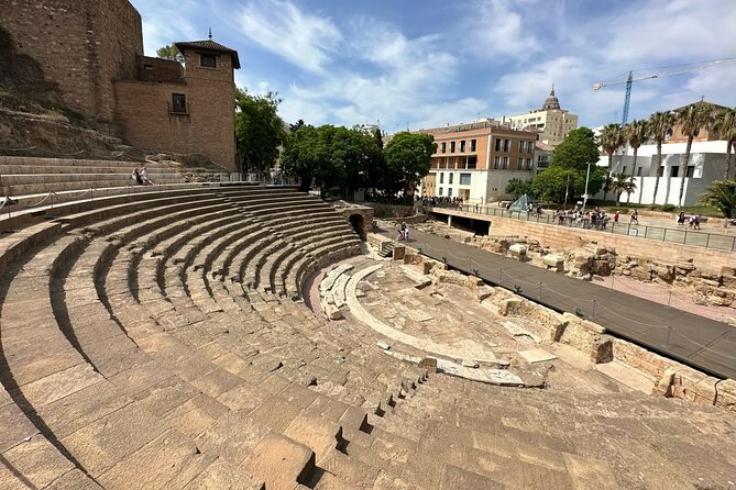 Ultimate Malaga History & Tapas - All Included Full Experience - Two tapas bars, wine, and the real value of lunch