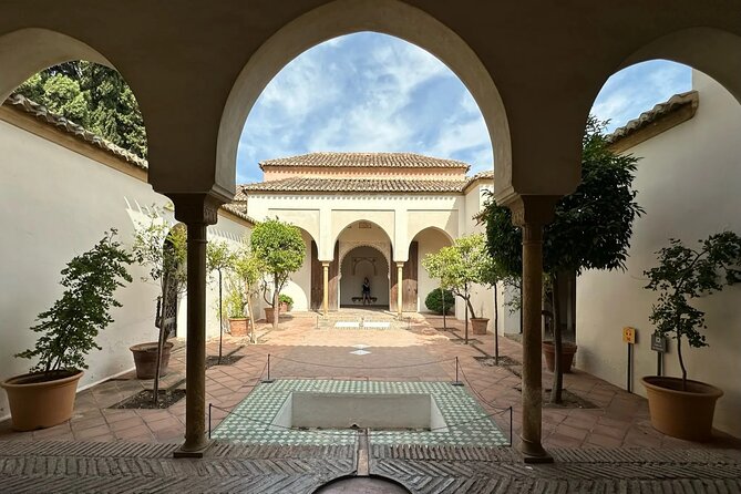 Ultimate Malaga History & Tapas - All Included Full Experience - The guides make the largest difference