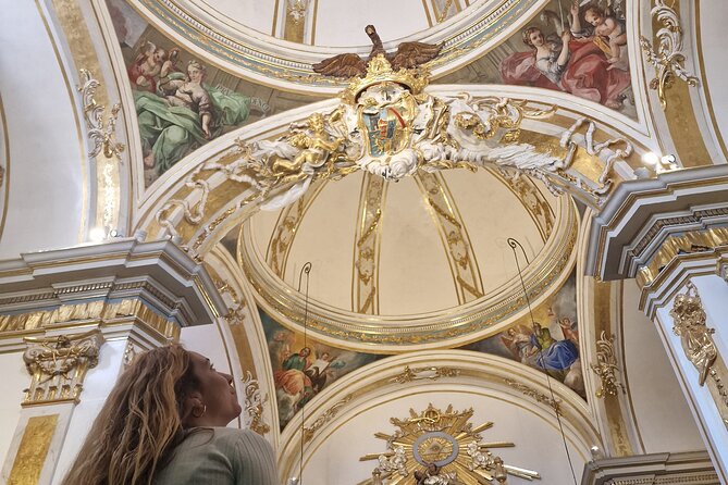 Valencia: Art & Architecture Guided Tour with Monuments Tickets - Valencia Cathedral and the Holy Chalice