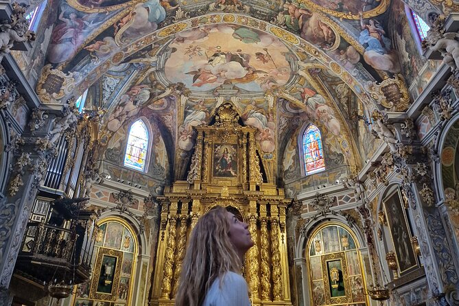 Valencia: Art & Architecture Guided Tour with Monuments Tickets - Plaça de la Mare de Déu completes the city-center story