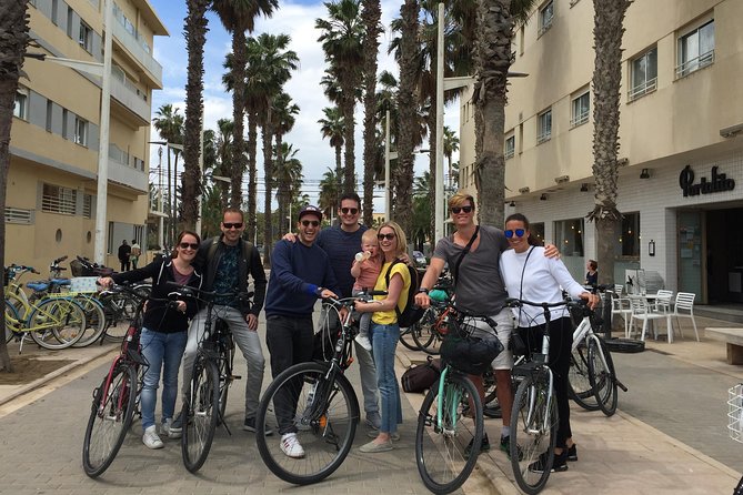 Valencia Bike Tour from the City to the Beach, plus Bike Guy App! - El Carmen, street art, and local corners