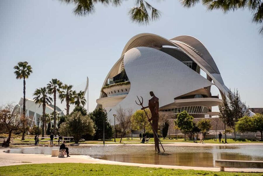 Valencia Bike Tours: City Highlights - What the guide adds to the ride