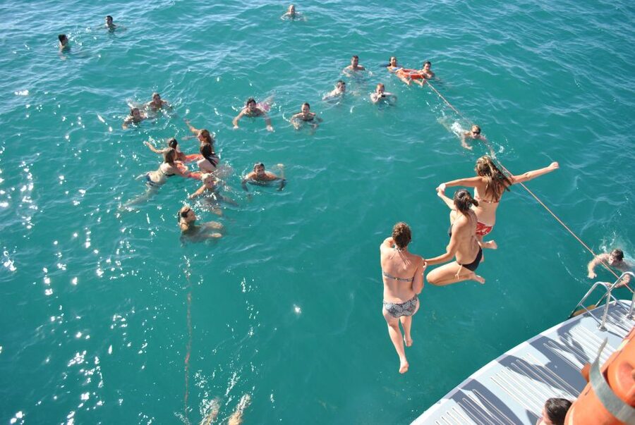 Valencia: Catamaran Cruise, Paella Lunch and Swim Stop - Valencia’s paella arrives with a sea view