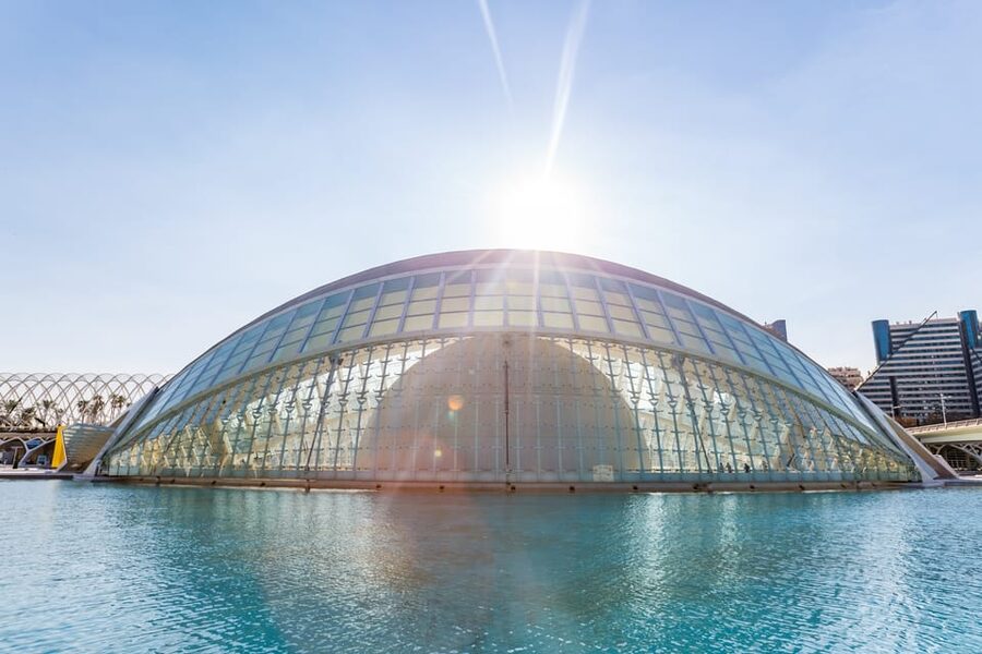Valencia: City of Arts and Science 3D Movie at Hemisfèric - Key points to know before booking