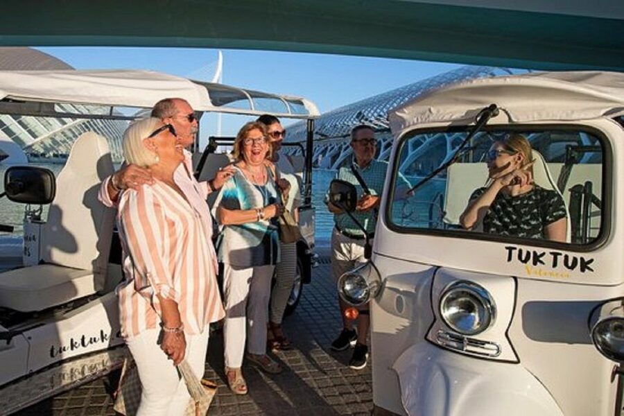 Valencia: Complete Tuk-Tuk Tour Around the City - Key points to know before booking