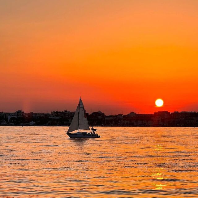 Valencia: Exclusive Sunset Cruise with Drink - Swimming, Waves, and Comfort on the Boat