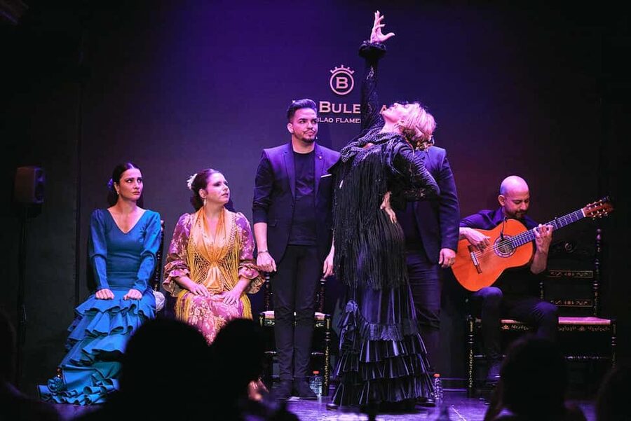 Valencia: Flamenco Show with Dinner at La Bulería - Choosing your seat for the flamenco show
